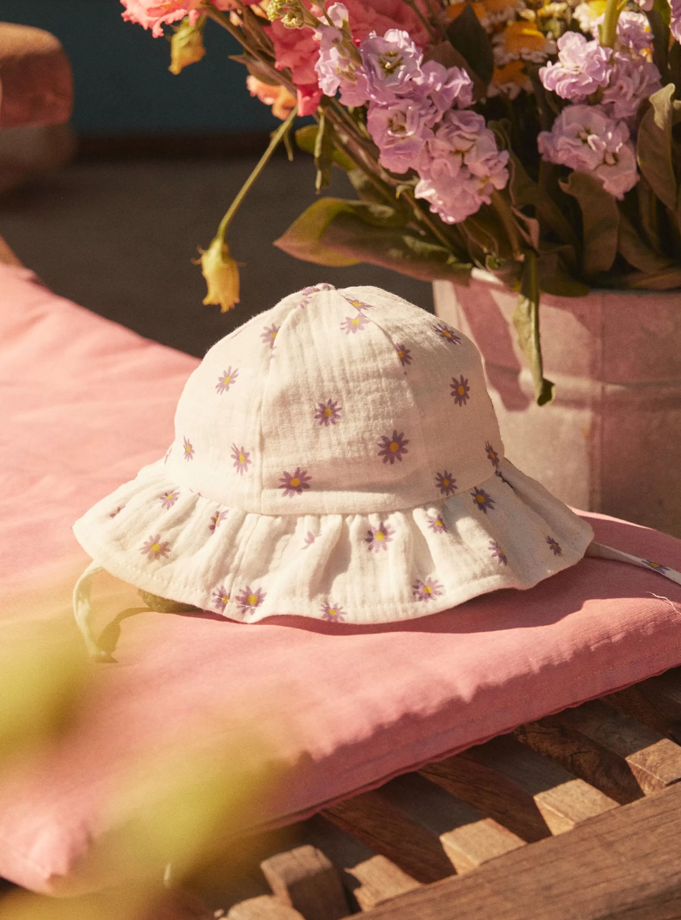 Fashion Sergent Major Bob écru à imprimé fleuri en gaze de coton