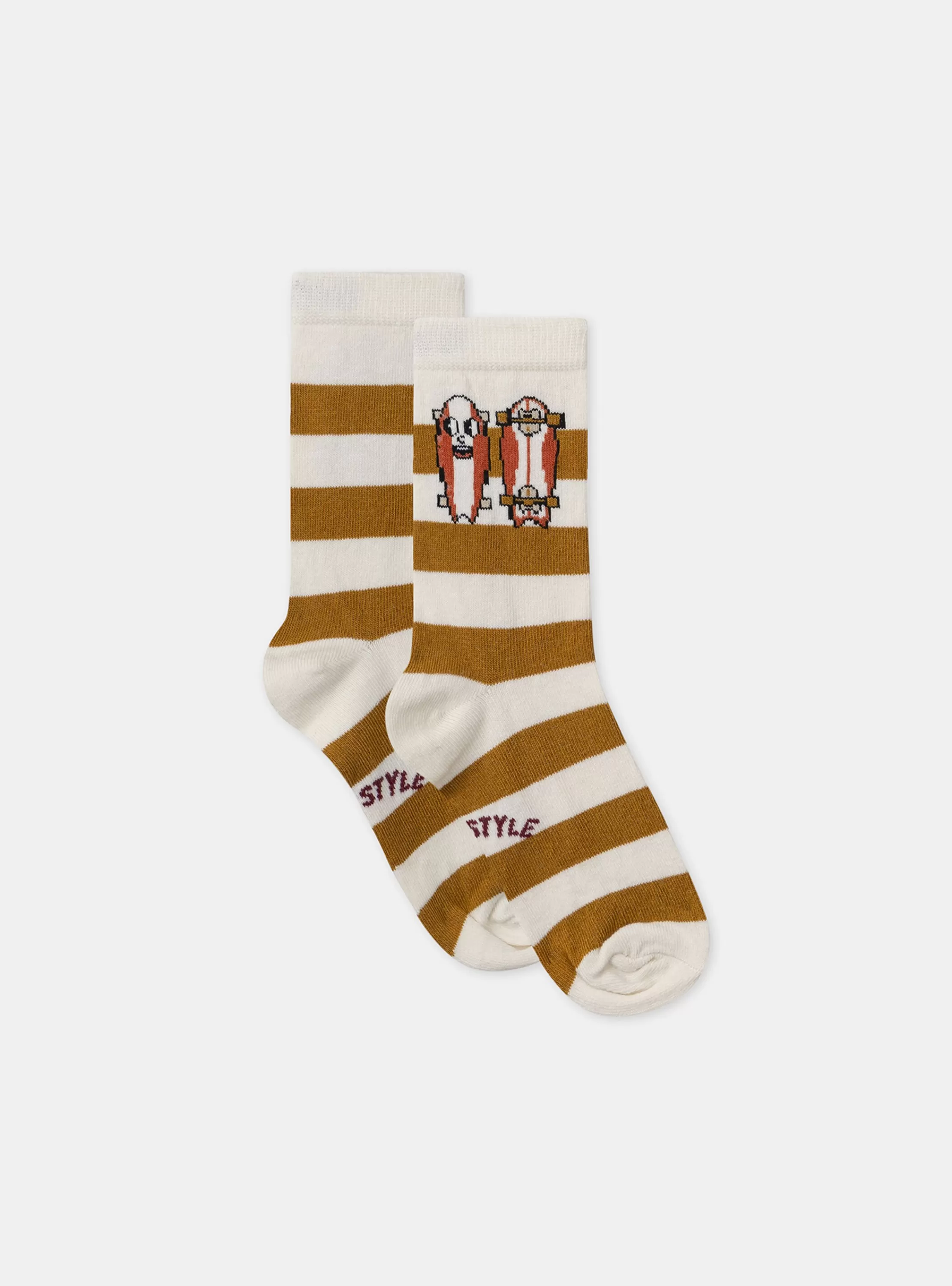 Shop Sergent Major Chaussettes rayées avec skateboard