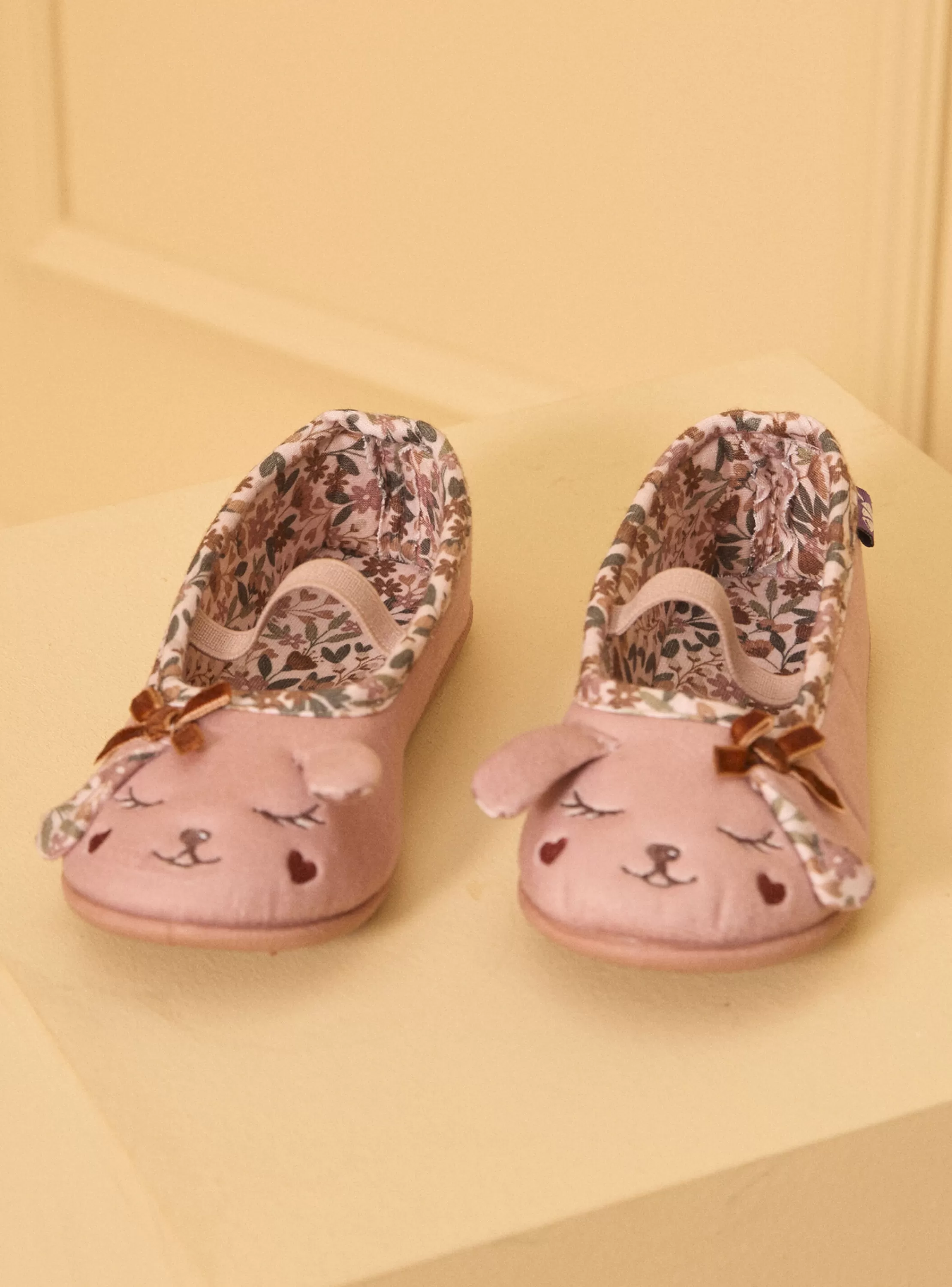 Online Sergent Major Chausson rose avec intérieur imprimé fleur