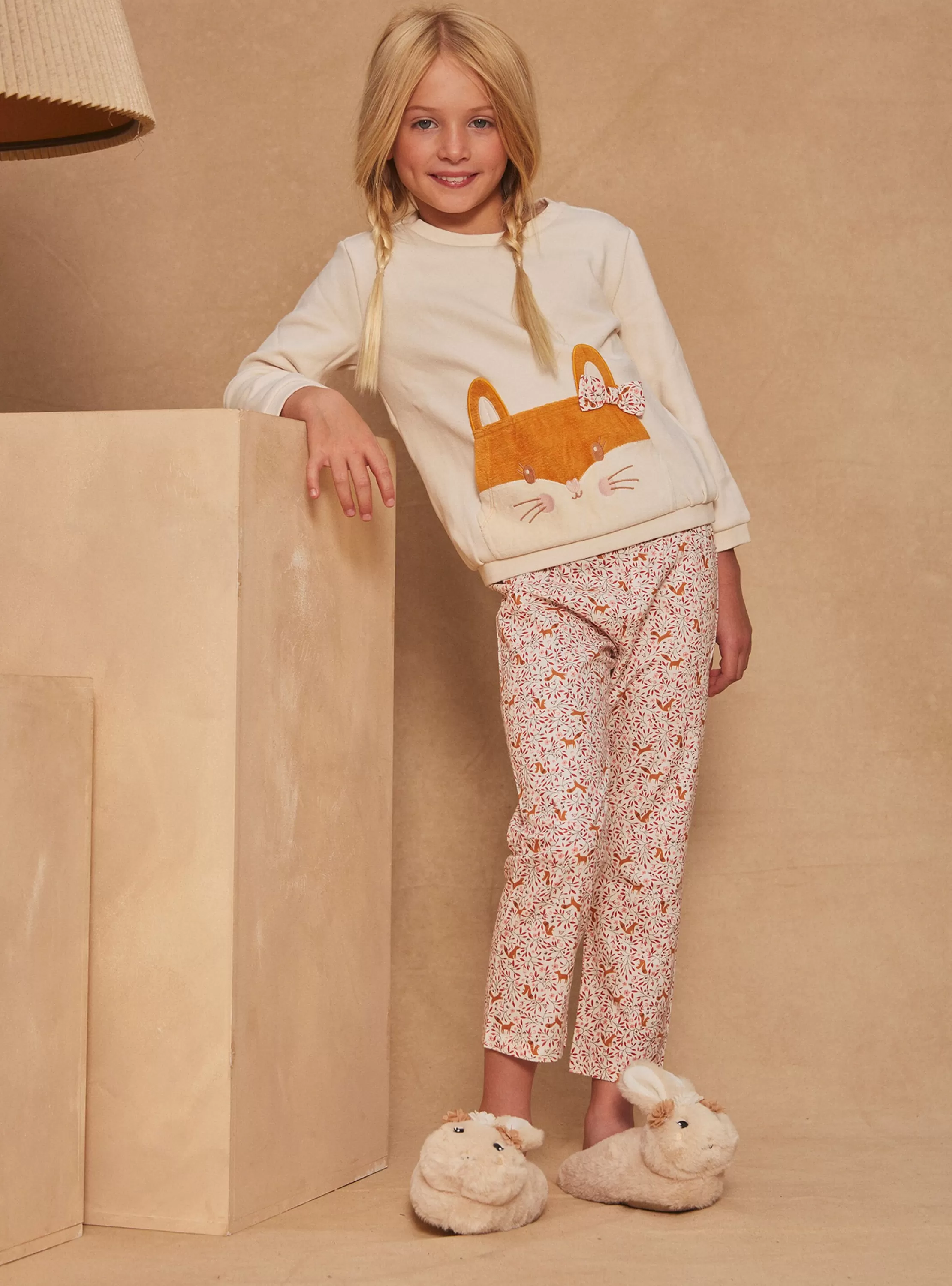 Clearance Sergent Major Chaussons beiges forme lapin