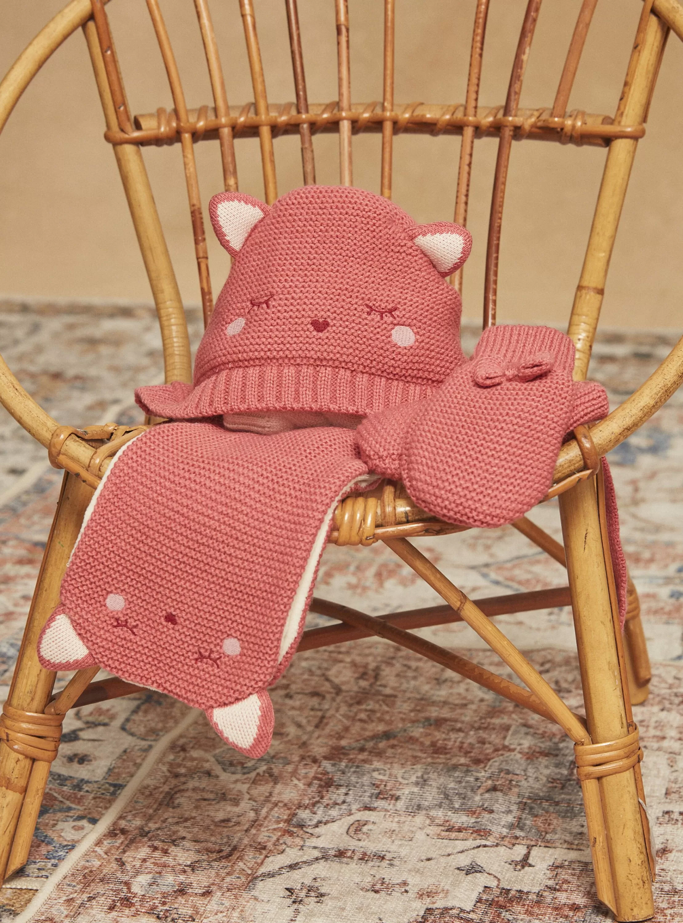 Online Sergent Major Echarpe rose en tricot