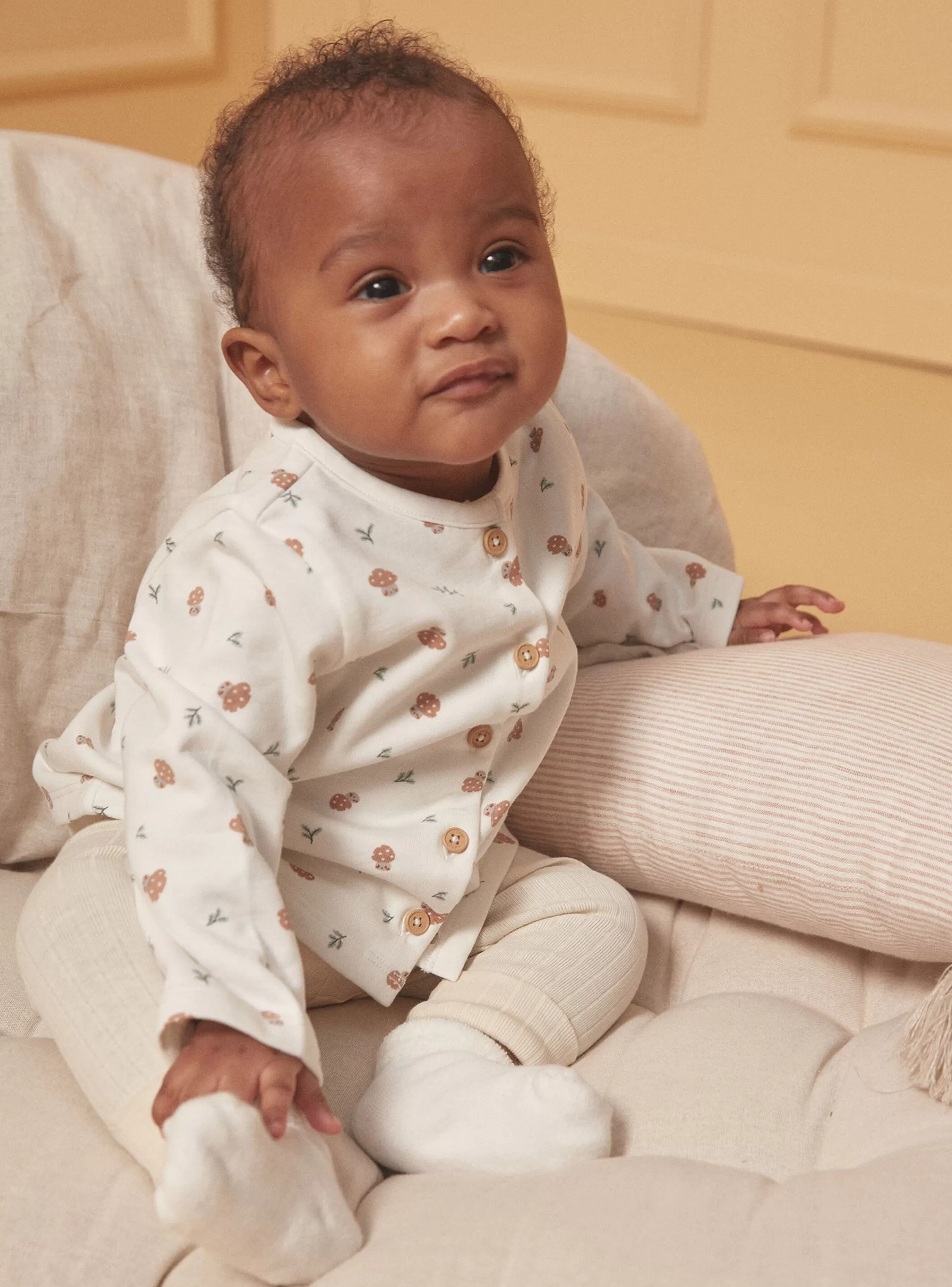 Cheap Sergent Major Ensemble gilet, pantalon et chaussettes écru et grège