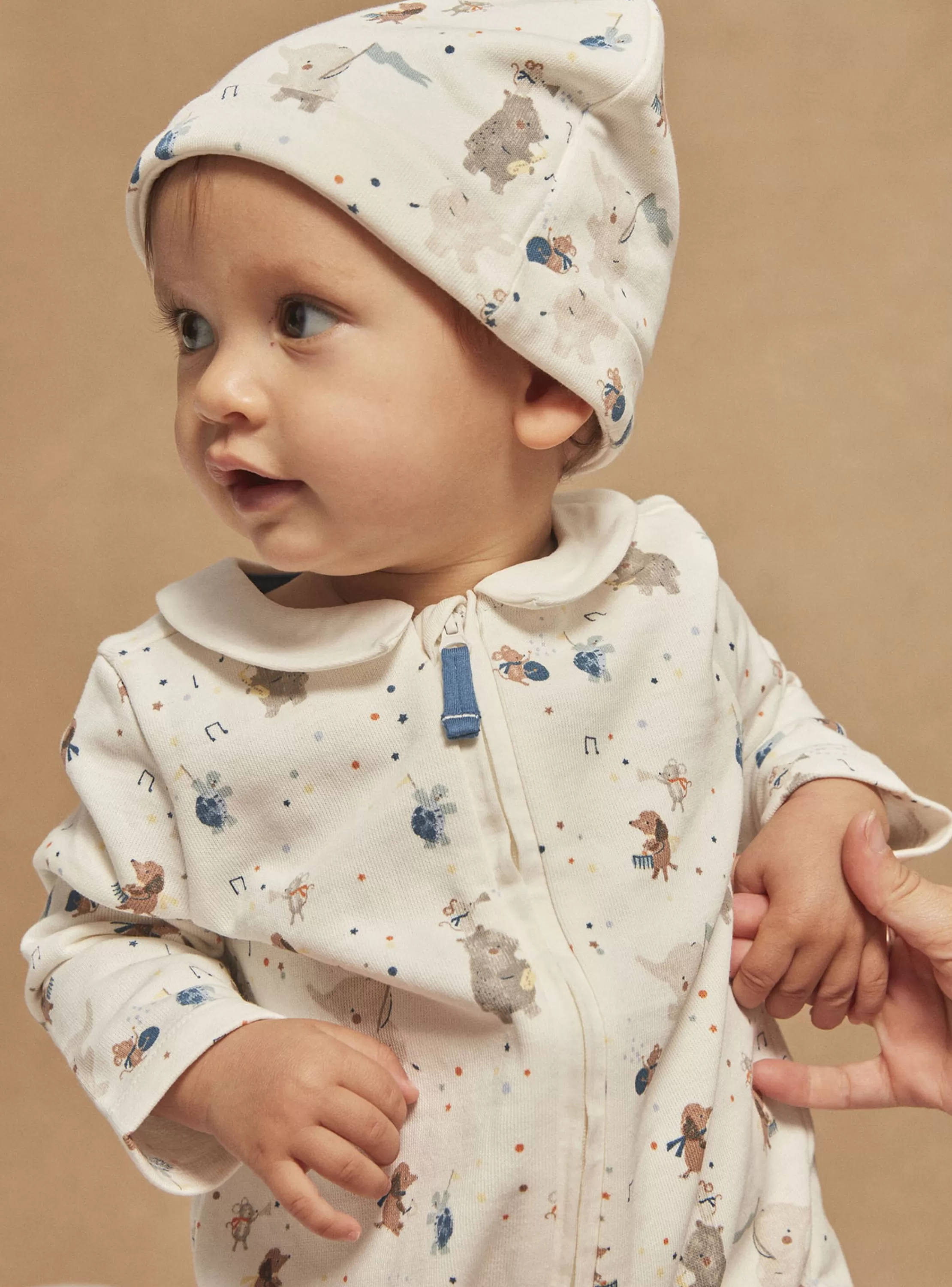 Shop Sergent Major Grenouillière et bonnet écru en velours à imprimé animaux