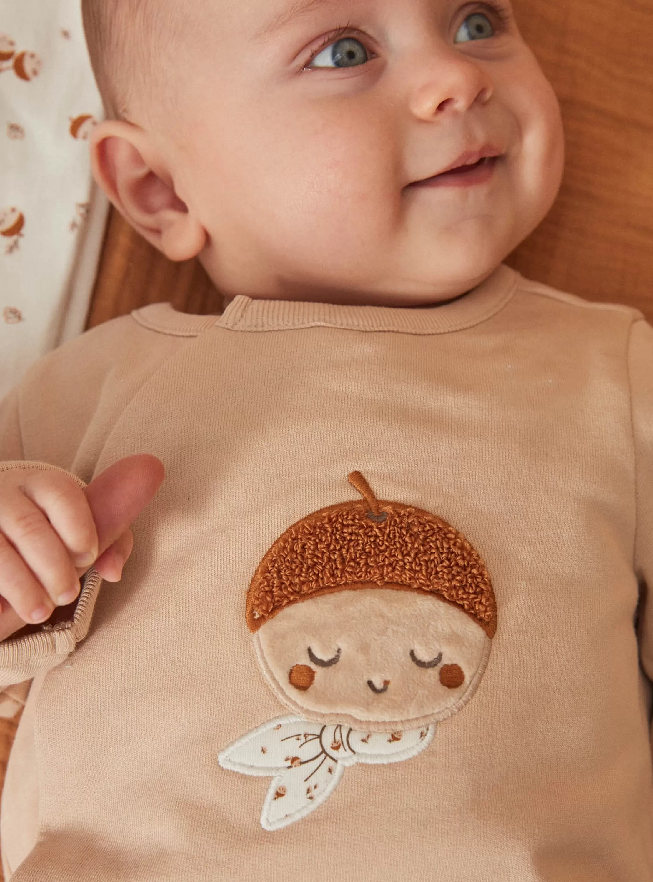 Outlet Sergent Major Haut beige, legging écru et chaussettes caramel