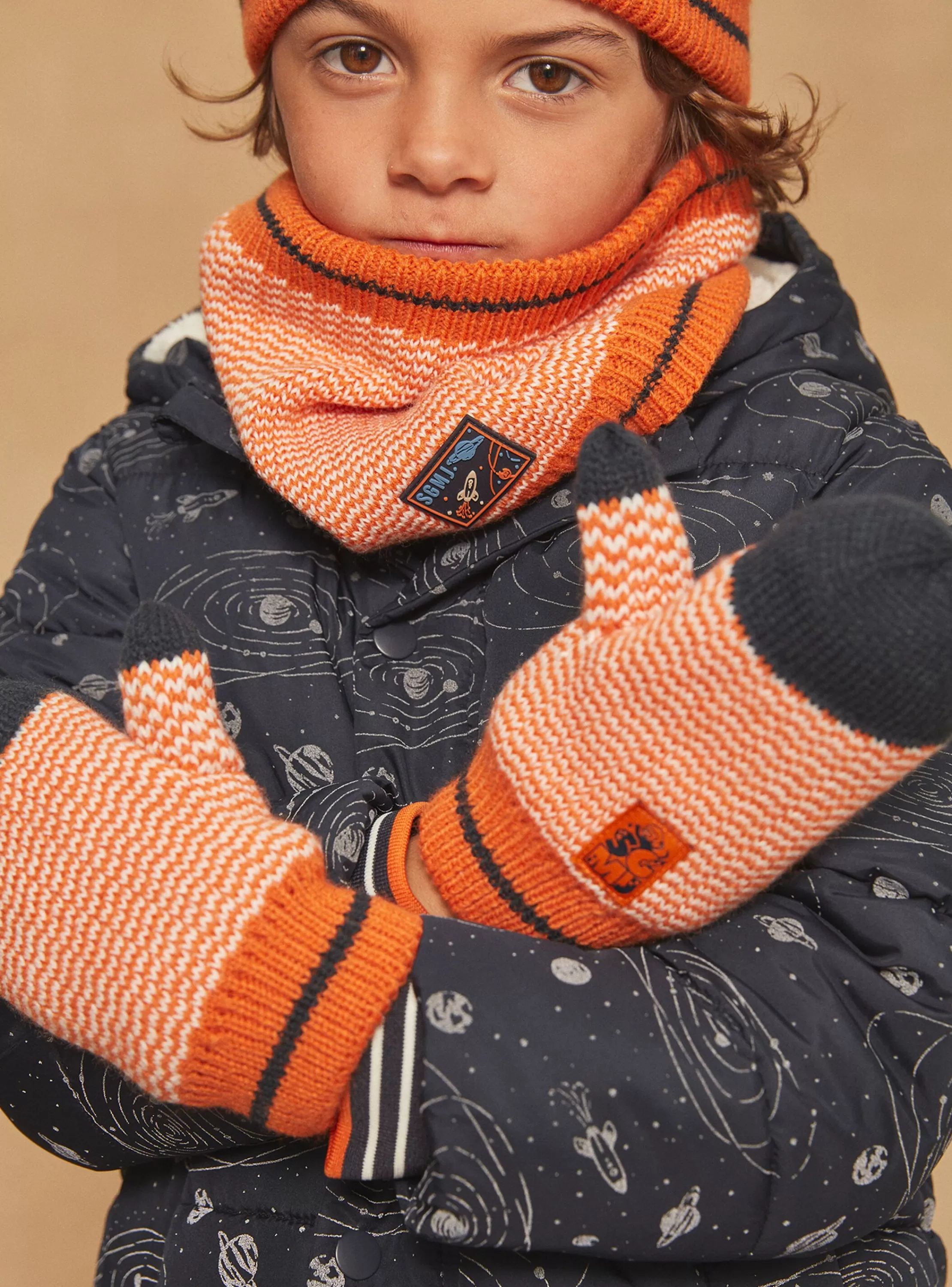 Cheap Sergent Major Mouffles orange en tricot