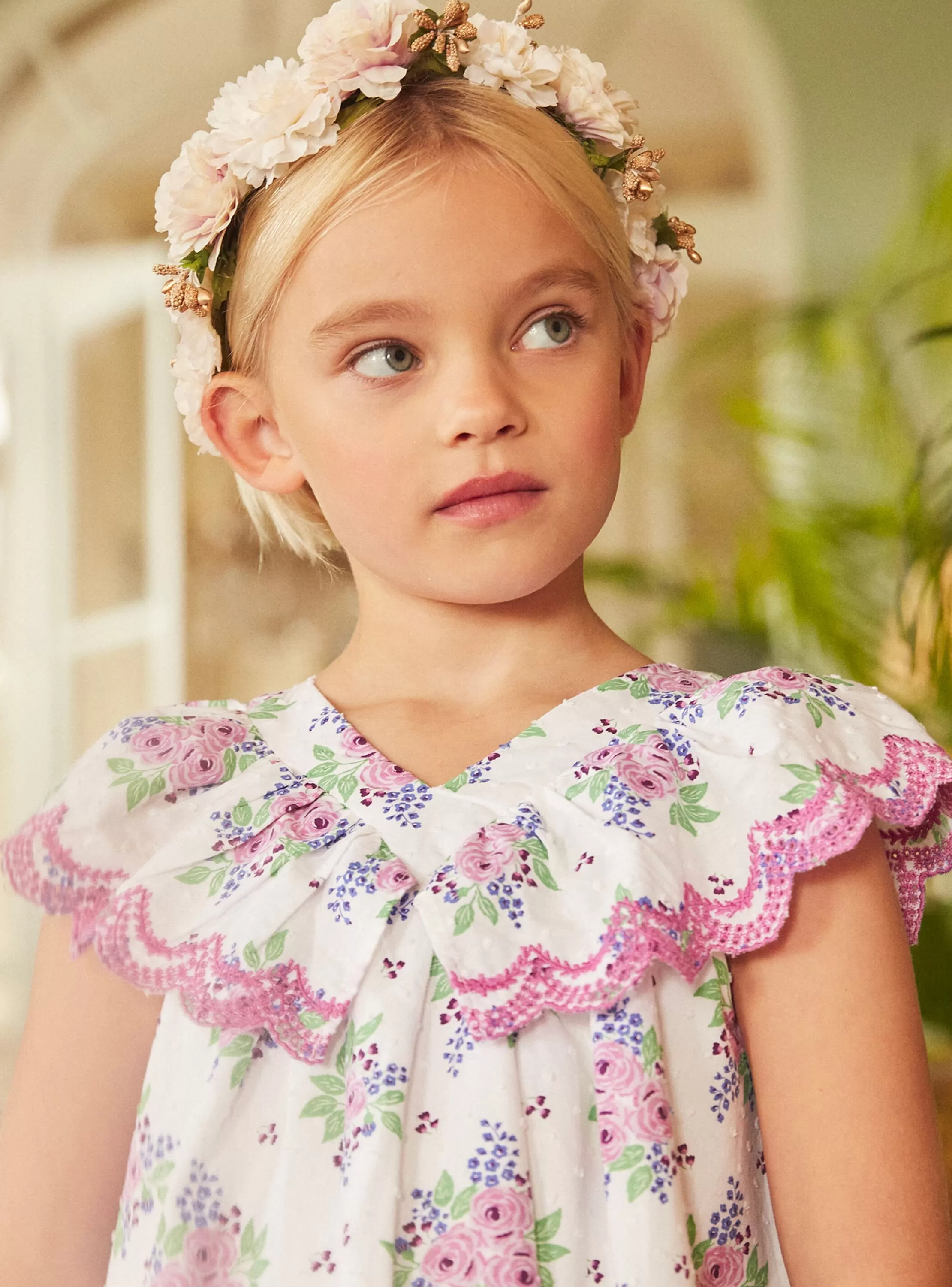 Best Sergent Major Robe écrue avec roses