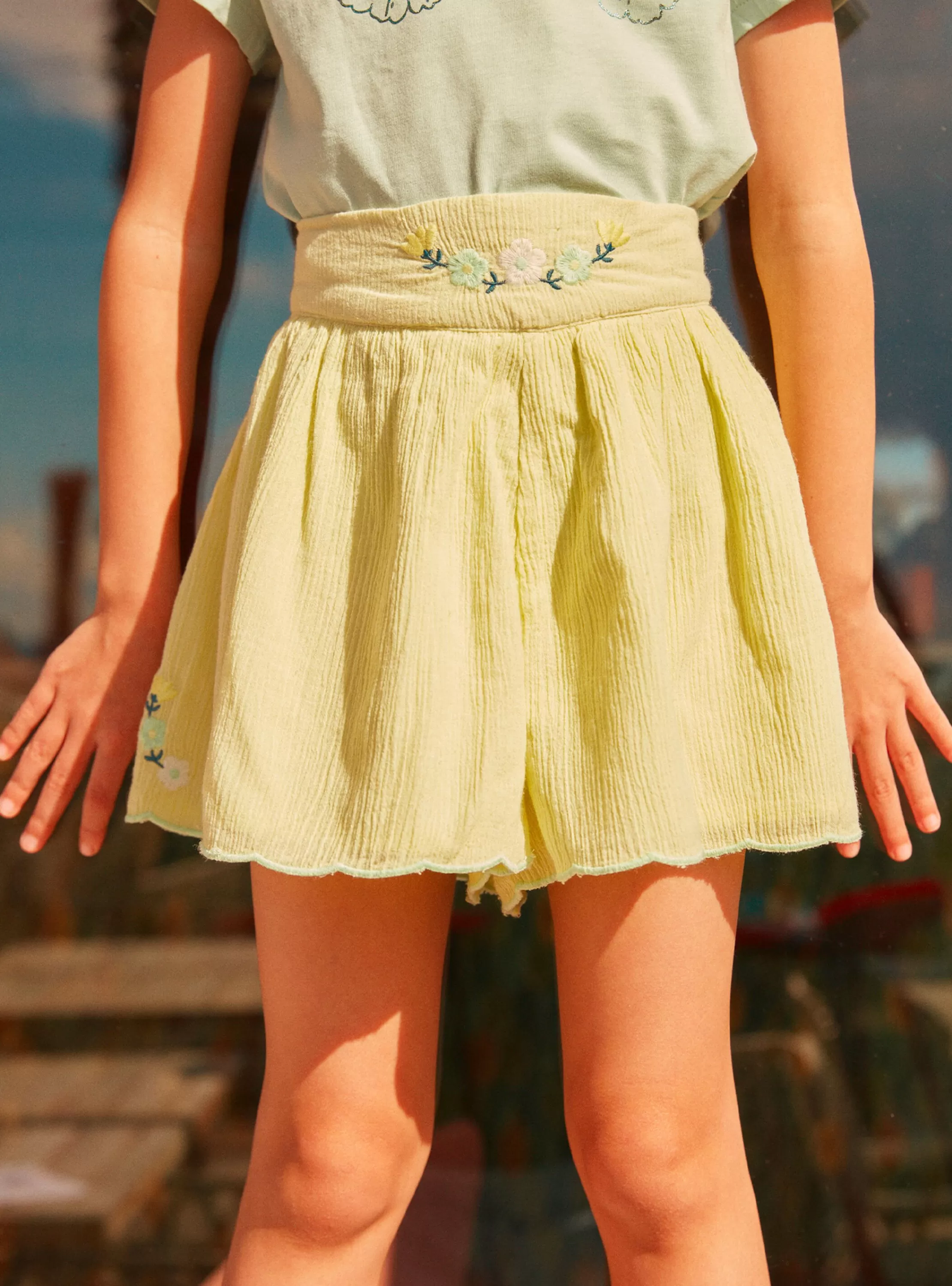 Fashion Sergent Major Short Jaune à Broderies Jaune Pâle